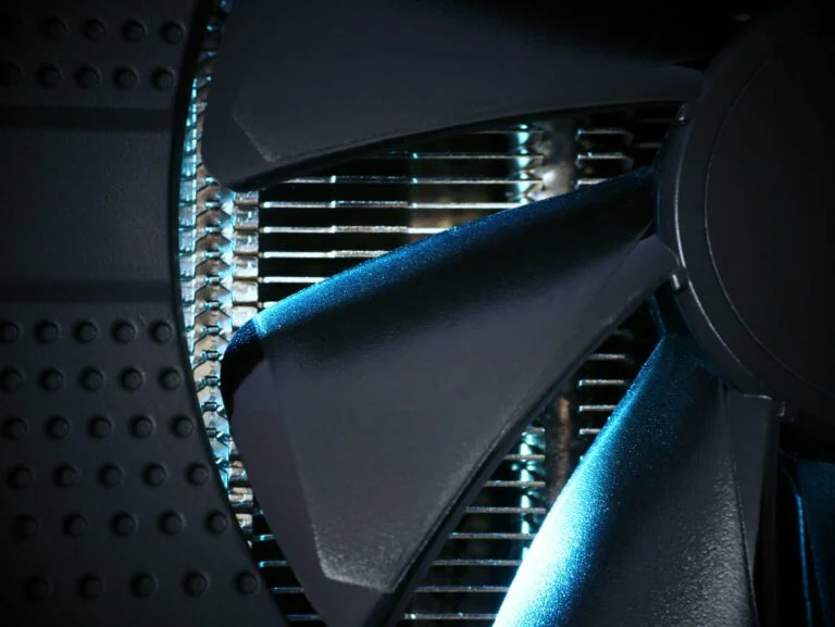 Micro ventiladores para controle térmico de painéis elétricos